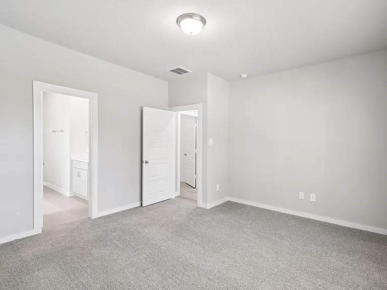 18075 Martin Pines Dr — Photo 16