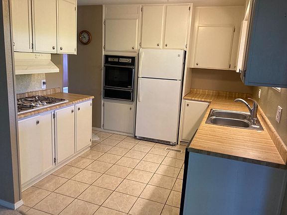 5th image of 526 Mountain Home Dr #526