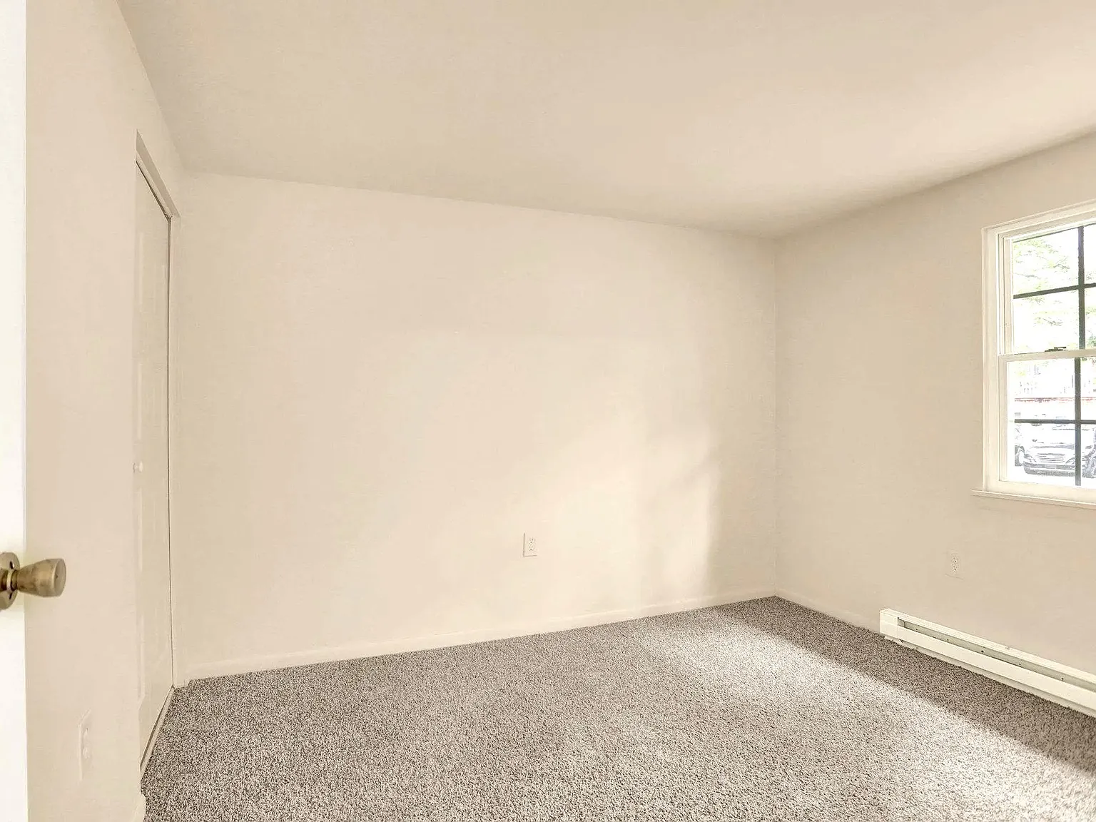 2 bed, 1.5 bath, $1,295 — Photo 4
