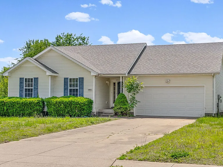 3865 Roscommon Way — Photo 3