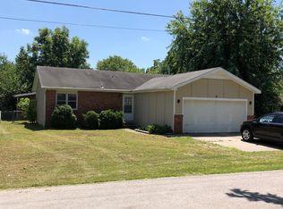 502 E Lynn St, Nixa, MO 65714