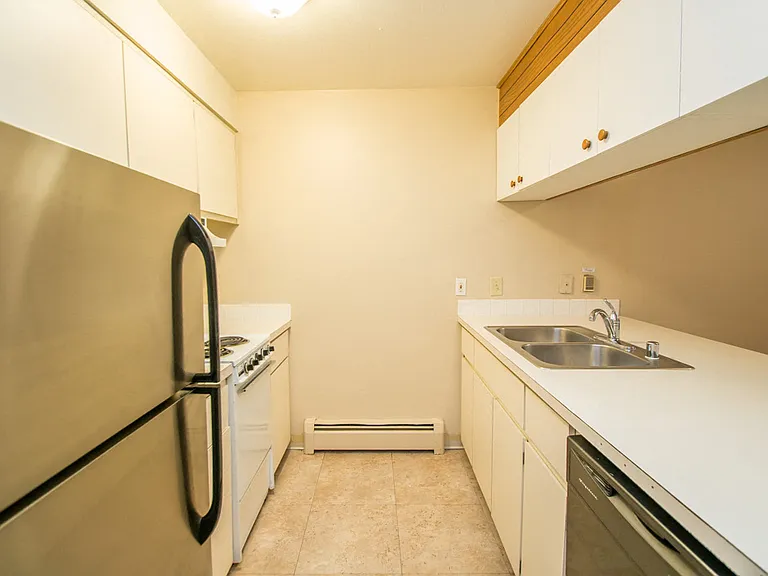 1200 College Ave. #208 — Photo 8