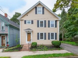 39 Oakland St, Newburyport, MA 01950