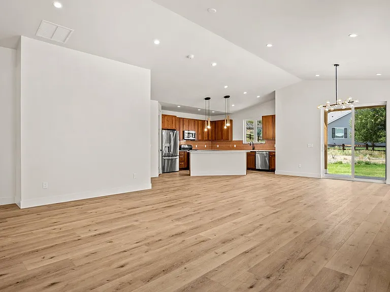 34 Mount Yale Ct — Photo 9