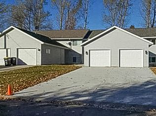 220 Lakeview St #220, Eagle Lake, MN 56024