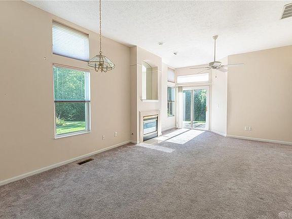 2nd image of 2398 Donamere Cir