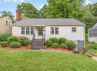 2328 Lyndhurst Ave, Winston Salem, NC 27103