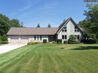 2201 Bennett Rd, Madison, OH 44057