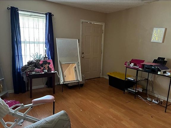 5th image of 3184 Rendezvous Ln