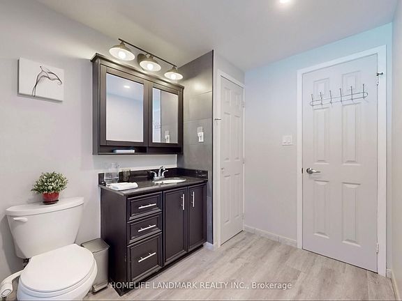 5th image of 2603 Bromsgrove Rd