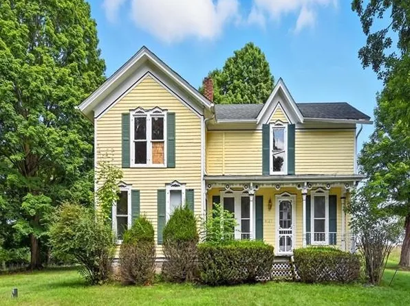 8127 Vassar Rd, Grand Blanc, MI 48439