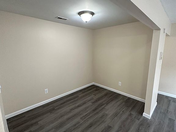 5th image of 30 Oakmont Ave #30