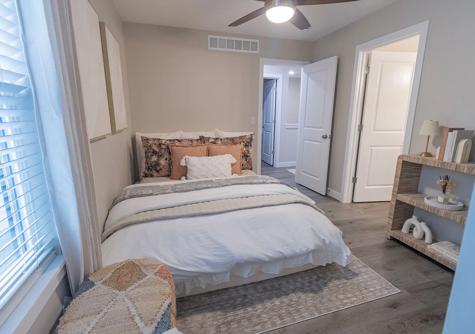 Brand New Construction 3 Bed + 2.5 Bath, Modern Home w/ Basement — Photo 4
