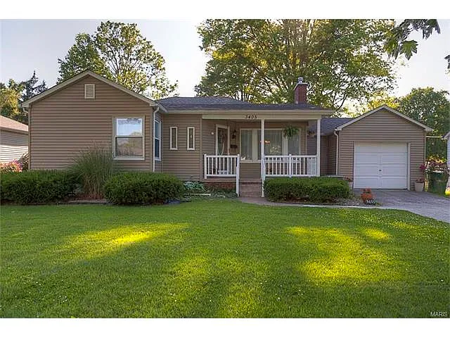 3405 Franklin Ave photo 1