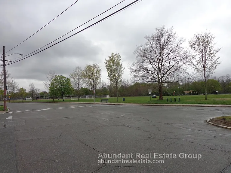 115 Playstead Rd #2 — Photo 24