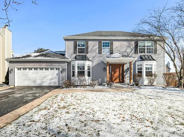 621 Doral Ln, North Aurora, IL 60542