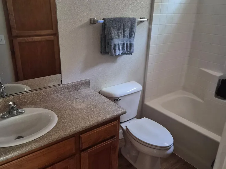 801 Linden St — Photo 10