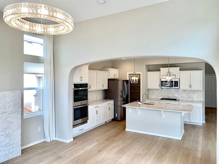 5758 Griffin Dr — Photo 13