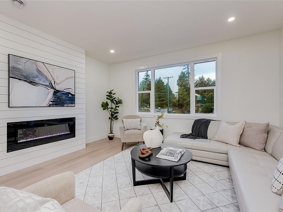 1st image of 960 Jenkins Ave #113