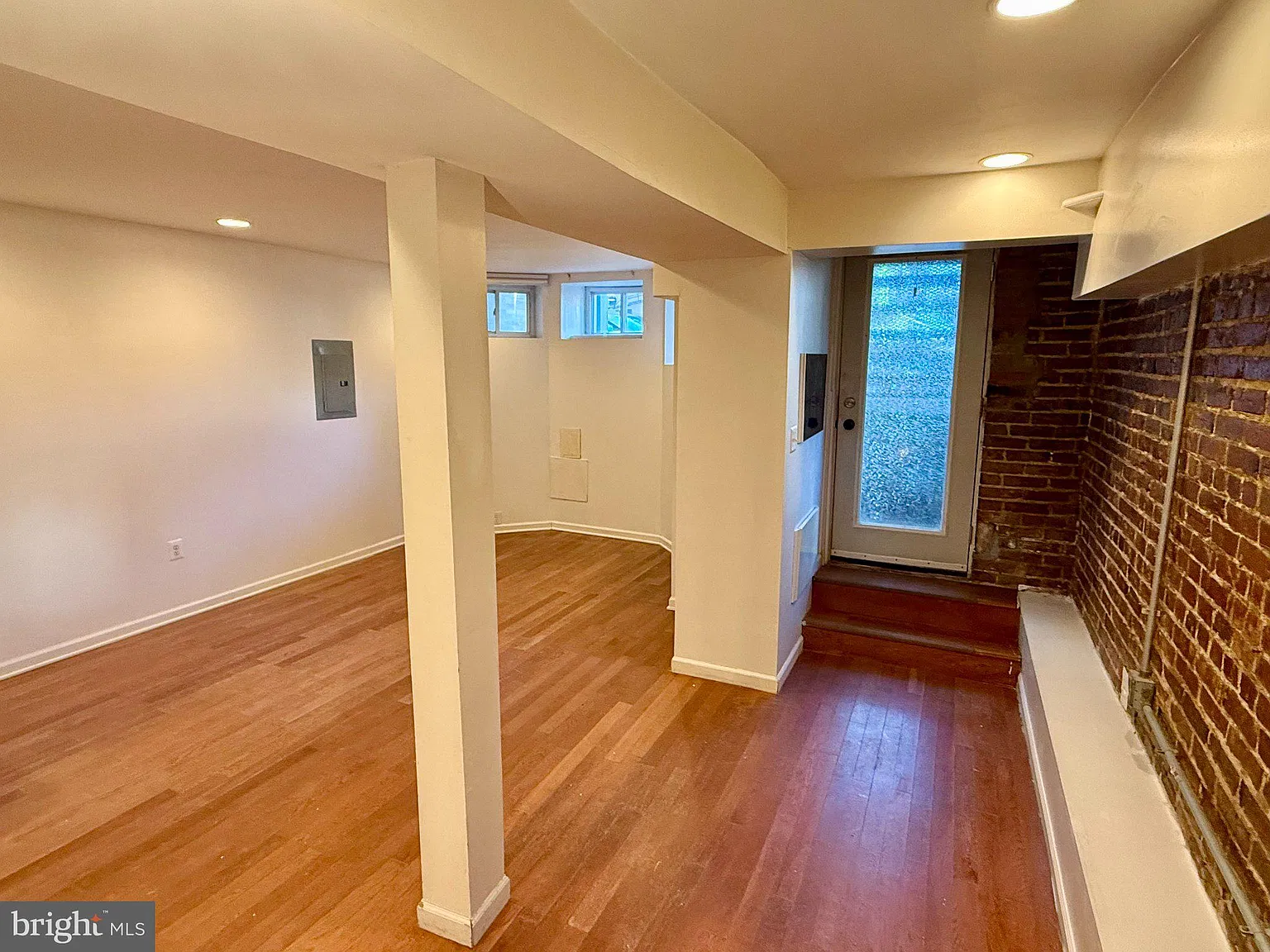 1 bed, 1.0 bath, 692 sqft, $2,100 — Photo 4