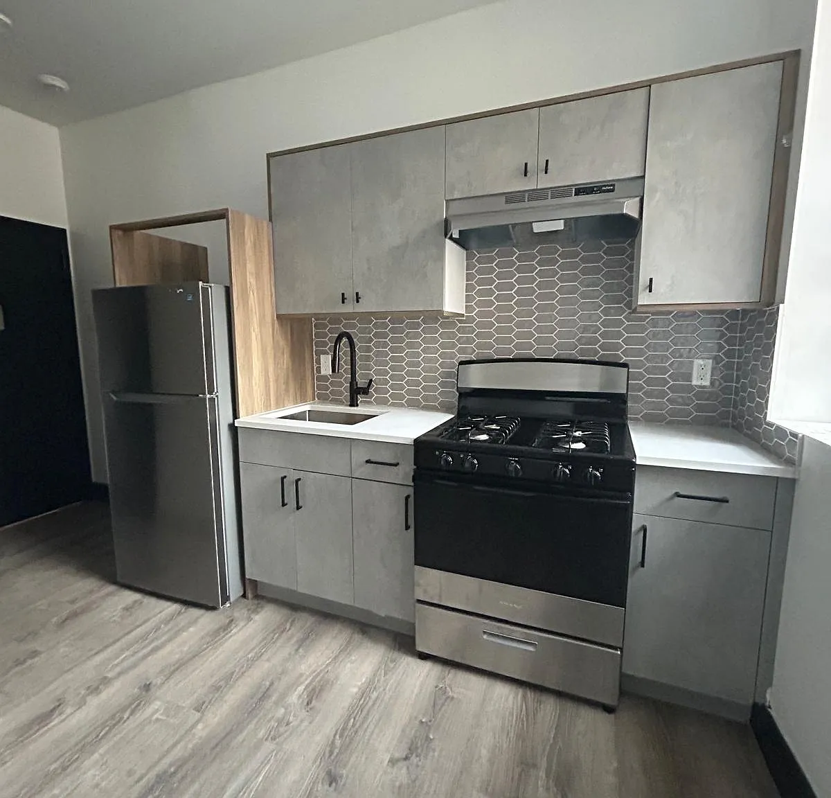 Studio, 500 sqft, $1,450 — Photo 1