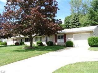 910-912 Pittsburg Ave NW, North Canton, OH 44720