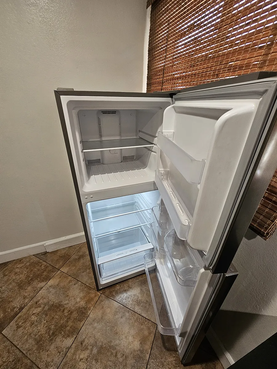Refrigerator included - 3853 Seneca Ave #BACK HOUSE