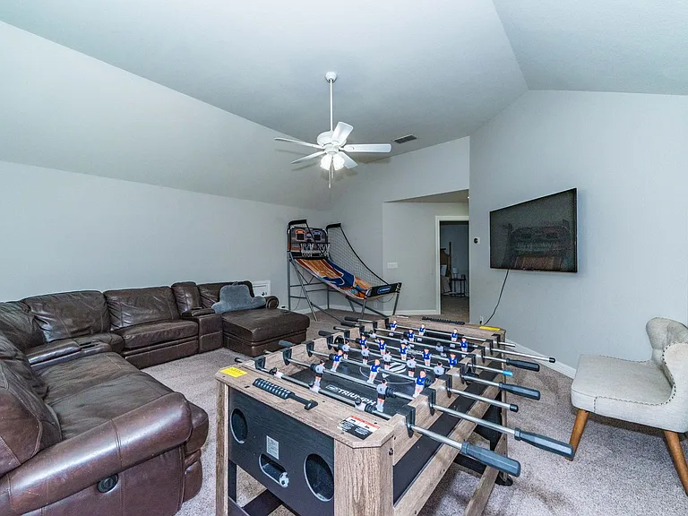 15814 Seekers St — Photo 31