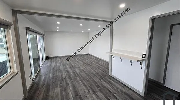 3081 Birmingham Dr — Photo 1