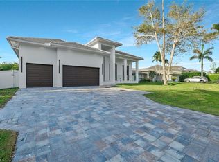 1317 Cypress Woods DR, NAPLES, FL 34103