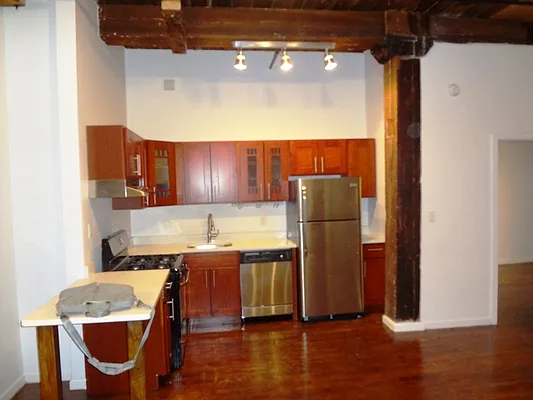 Rented by 5 Boro Realty Corp | media 76