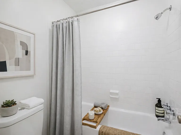 Hampton Hall | Comfort, Convenience, & Community All In One — Photo 162