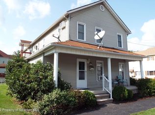 731 Lackawanna Ave, Mayfield, PA