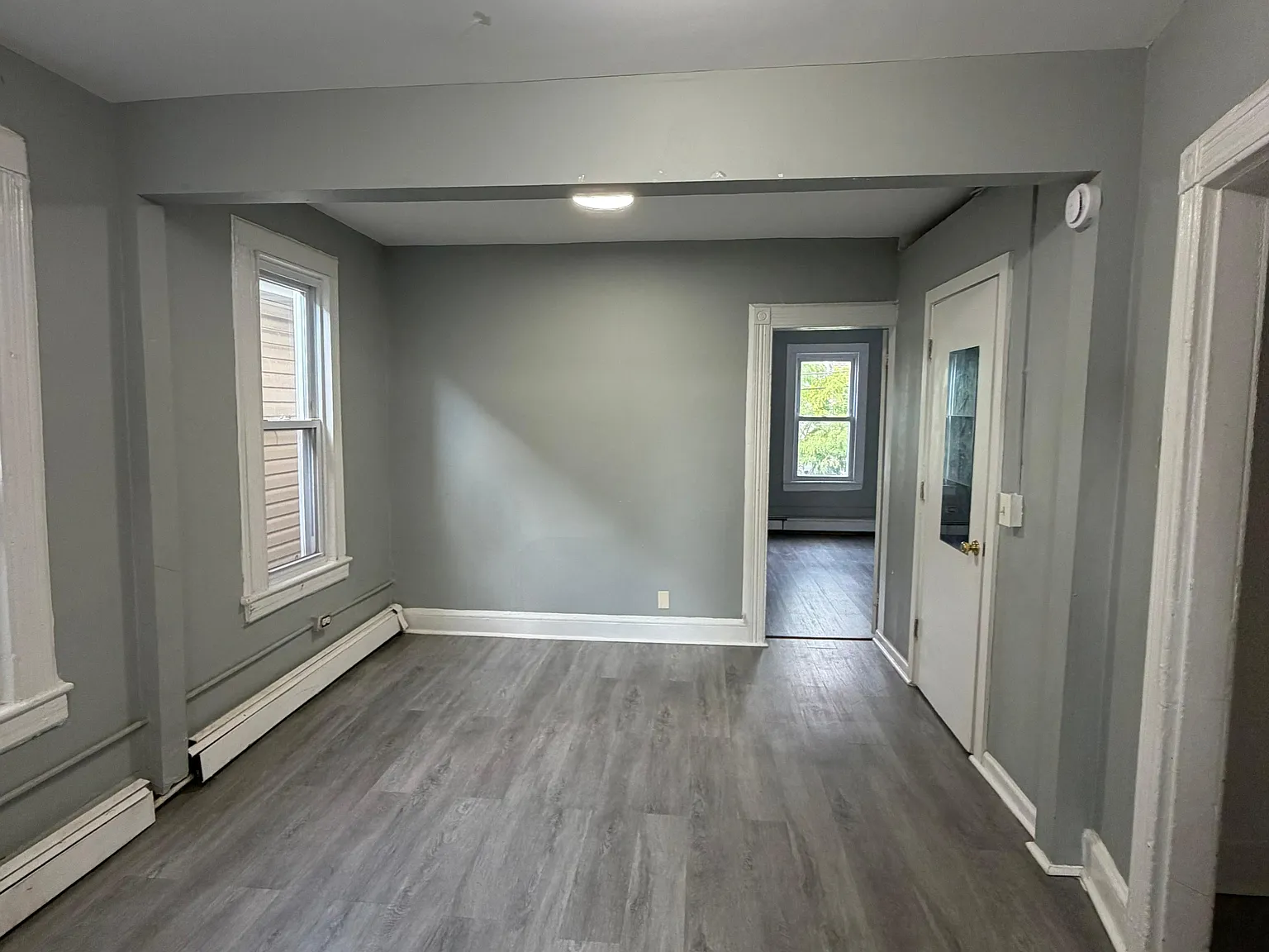 1 bed, 650 sqft, $1,800 — Photo 3