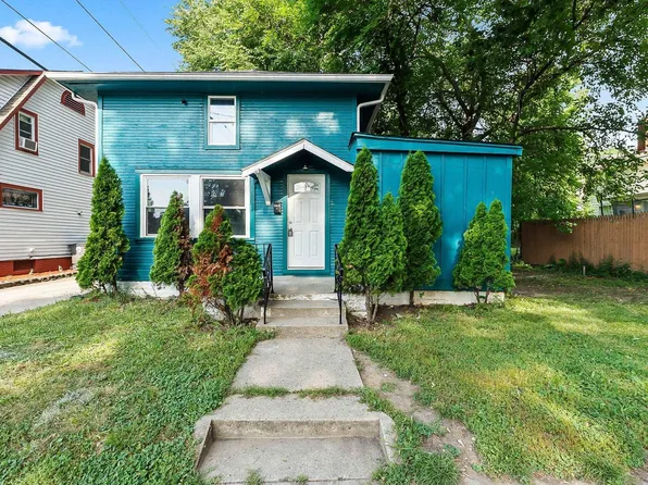 3616 Smith St, Fort Wayne, IN 46806