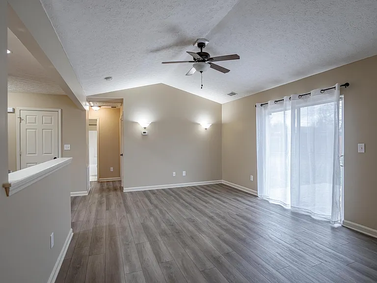11412 Semillon Ln — Photo 12