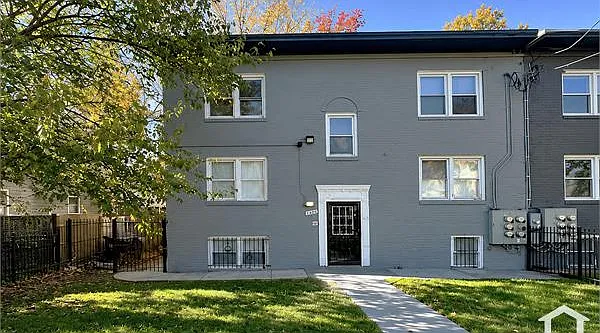 1416 Eastern Ave NE #B1