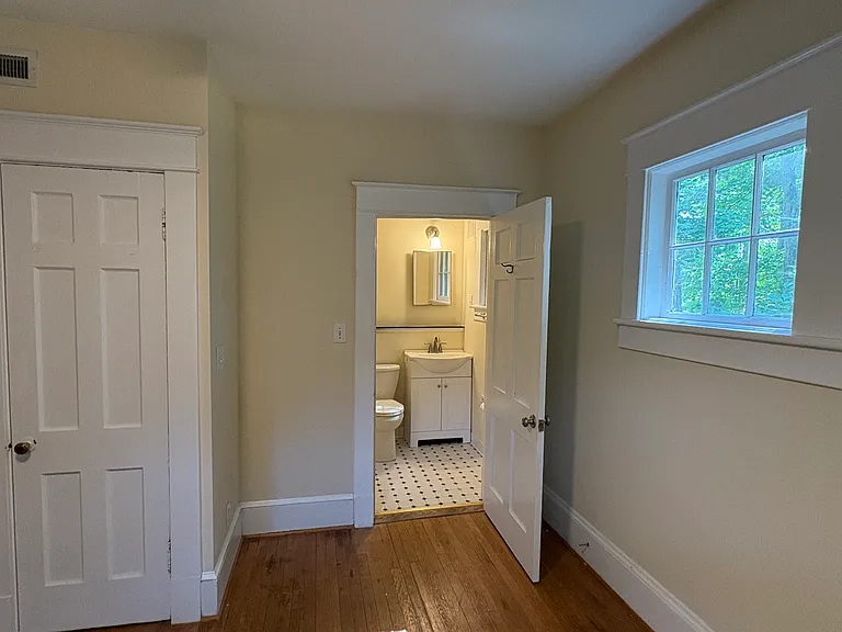 308 Hillside Dr #2 — Photo 9