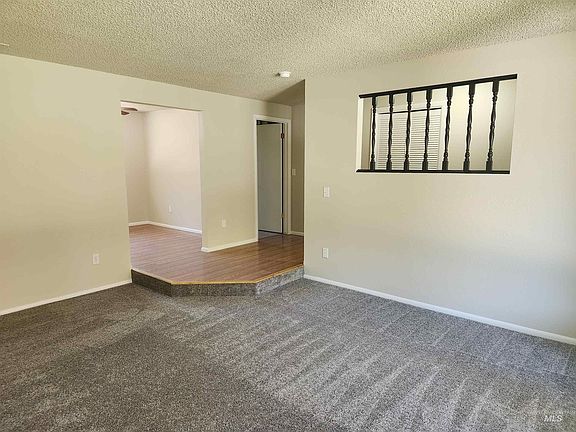 3rd image of 5311 N Marcliffe Ave