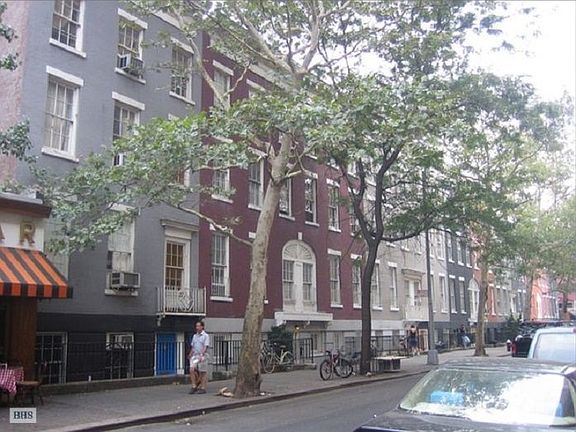 2nd image of 96 Macdougal St #3