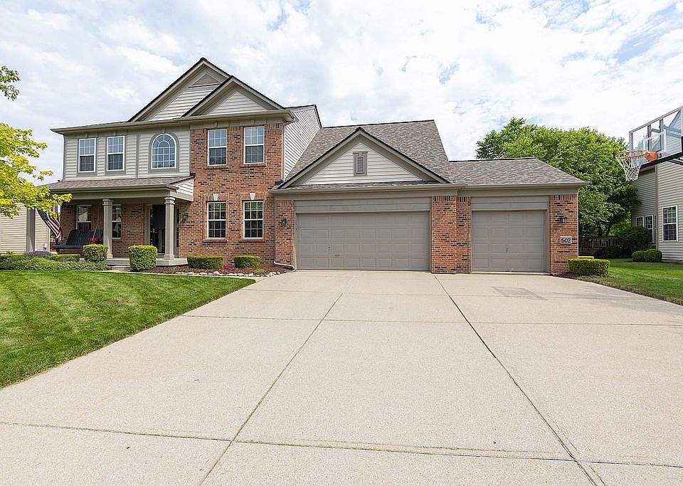 1st image of 502 E Columbine Ln