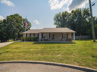 7500 Ishmael Ln, Corryton, TN 37721