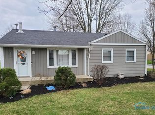 209 Springbrook Dr, Findlay, OH 45840