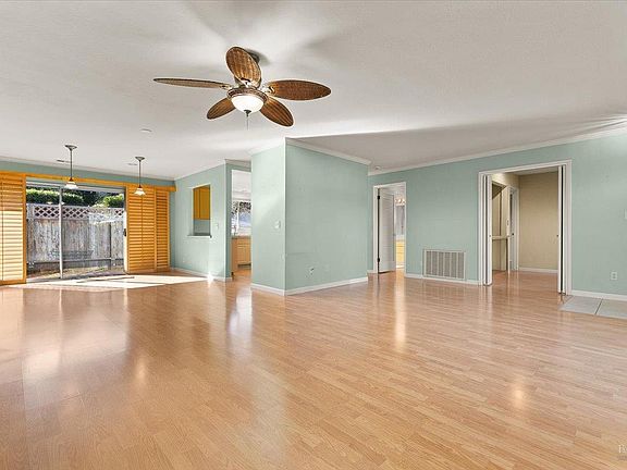 2nd image of 6 Glengreen Street