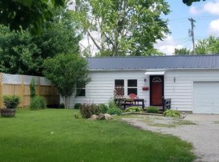 2304 Moultrie Ave, Mattoon, IL