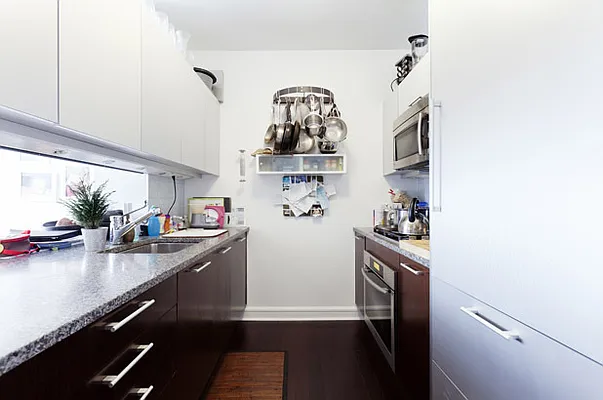 Rented by Battery Park Realty | media 9