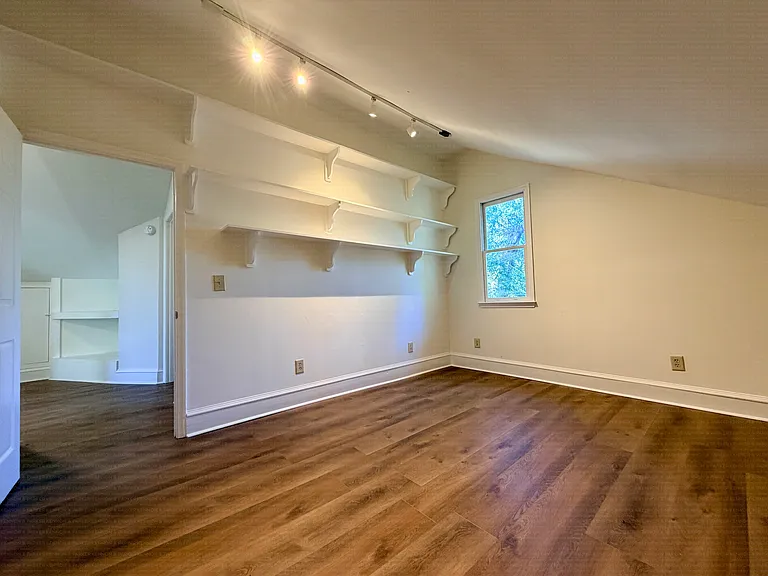 Bedroom 4 10'3 x 17'11