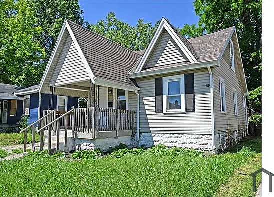 3 bed, 792 sqft, $1,300 — Photo 2