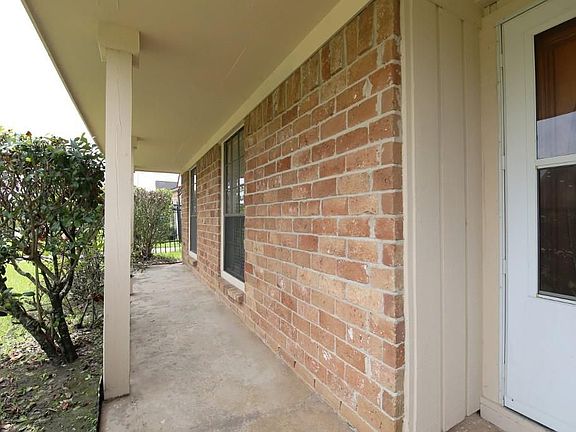 4th image of 11662 Sagewillow Ln
