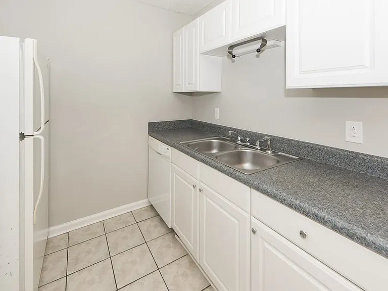 1305 Mathis Ferry Rd — Photo 17
